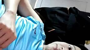 hey, that guy's cock is long and thin, but the blowjob and fucking feel amazing.