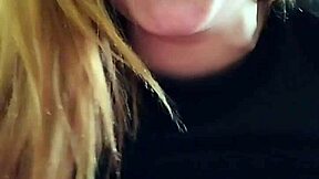 Beating siririca with big pussy near camera