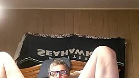 Solo dildo play with deep anal action on meoffnow