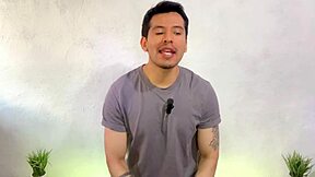 哇军装大屌小鲜肉无套狂干热性故事