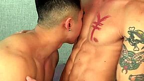 嫩仔科迪西亚内射笼中伊莱肖