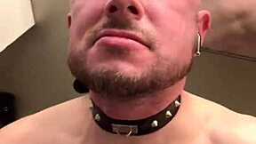 性感剃毛的独行少年抚摸他大饥渴的鸡巴