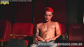 Hell yeah, straight guys banging bareback in sauna!