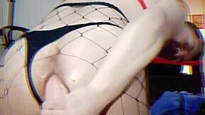 testing my wide new dildos