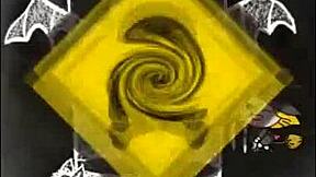 小鲜肉在车库用大鸡巴假阳具玩肛门