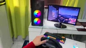 xanxis teases with guloso bumbum and sly blowjob hints