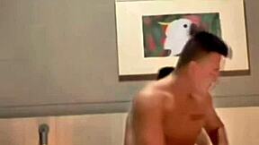 帅气亚洲gay夫妻无套狂干业余原始动作