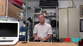 我的面试官喂我吃然后无套后入式猛干 😈