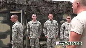 Gay队伍捉迷藏直奔大群交趴