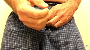 upclose cock worship and jerking off to cum 😍