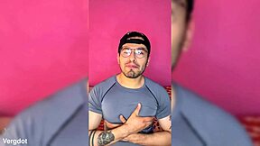 macho guy jerks 19cm cock horny from twink ass at gym