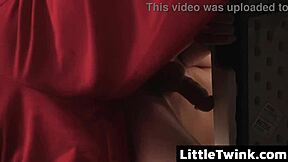 i crave bending over petite short twinks for bareback breeding sessions