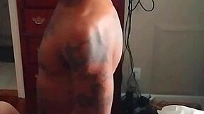 大黑鸡巴在狂野口交故事中抢镜